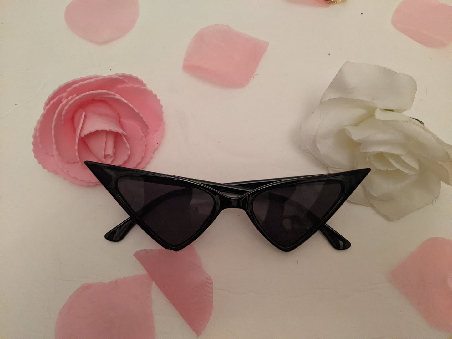 Cat eye blockers